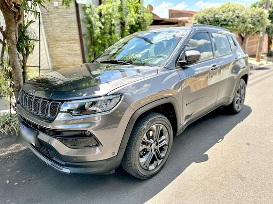 JEEP COMPASS 1.3 T270 TURBO FLEX LONGITUDE AT6